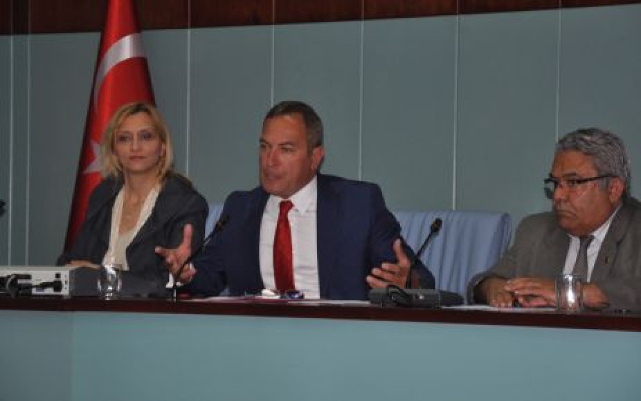 Avcılar Meclisi’nde protesto