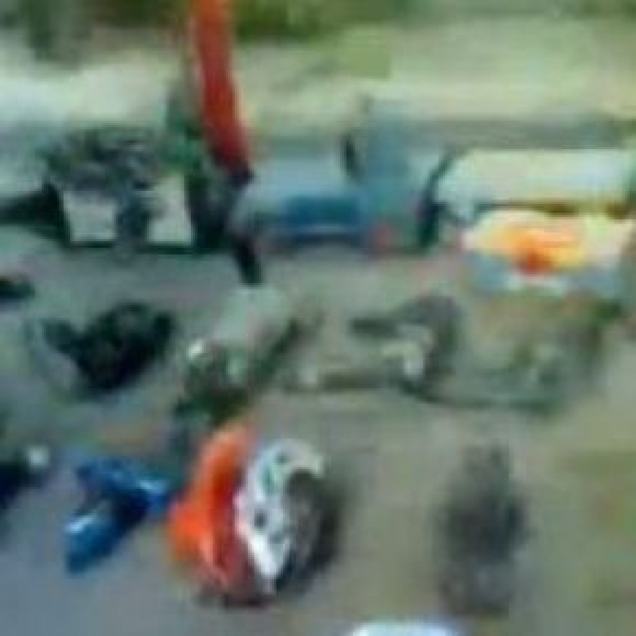 Çaldıklarıyla evini nalbur dükkanına çevirdi