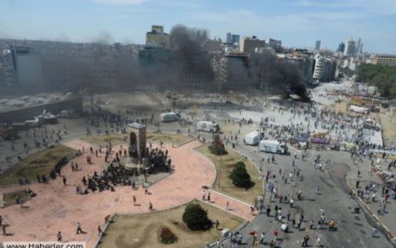 "Türkiye tehlikeli sularda"