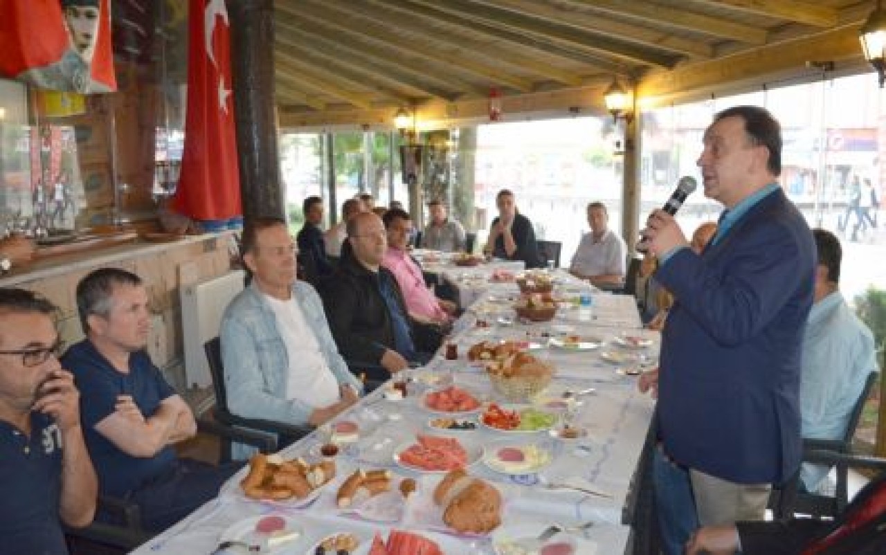 Atatürk Caddesi tek yön oluyor