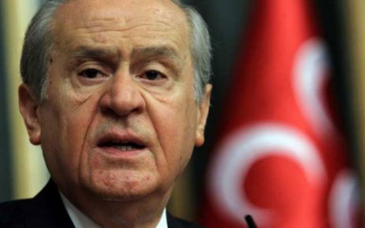 Bahçeli o bayrakların hesabını soracak