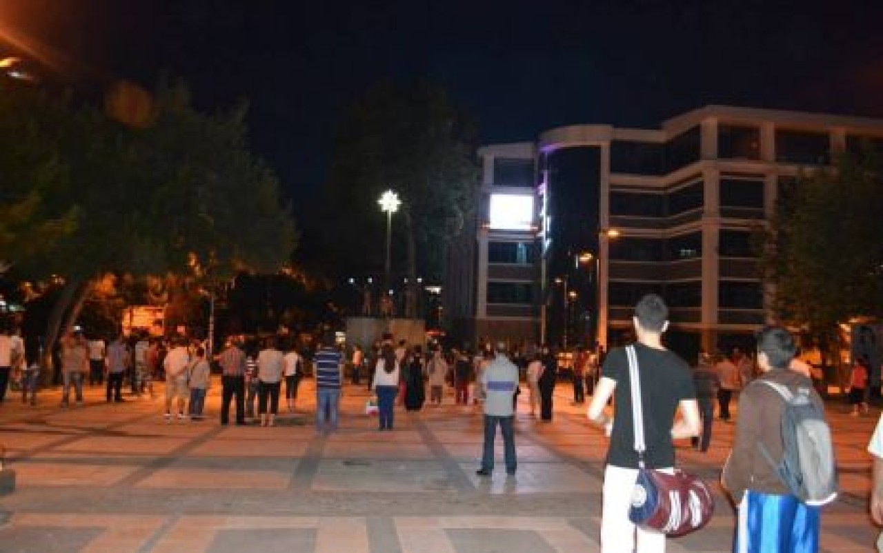 Duran Adamlar Avcılar'da...