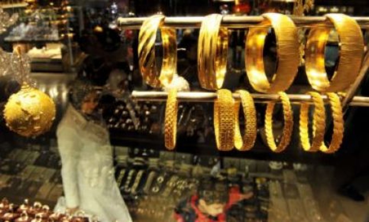 Altın Dibe Vurdu!