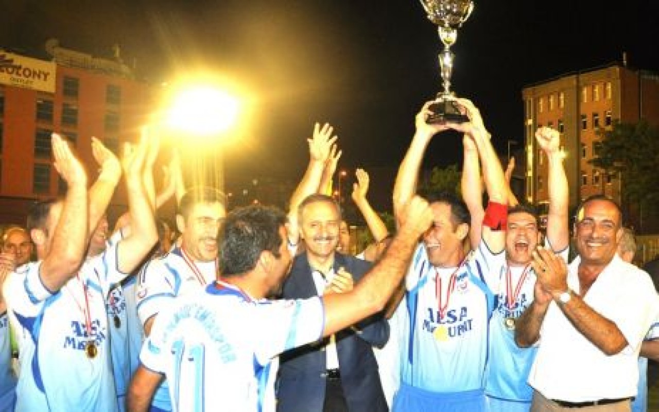 VETERENLERİN EN BÜYÜĞÜ İSTANBUL DEMİR: 3-1