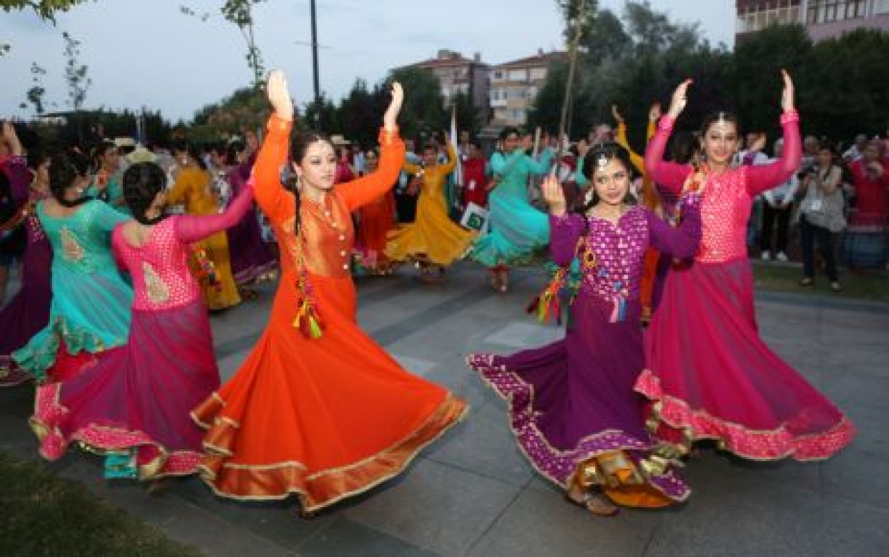 GÖL FESTİVALİ'NDE İSMAİL YK COŞTURDU