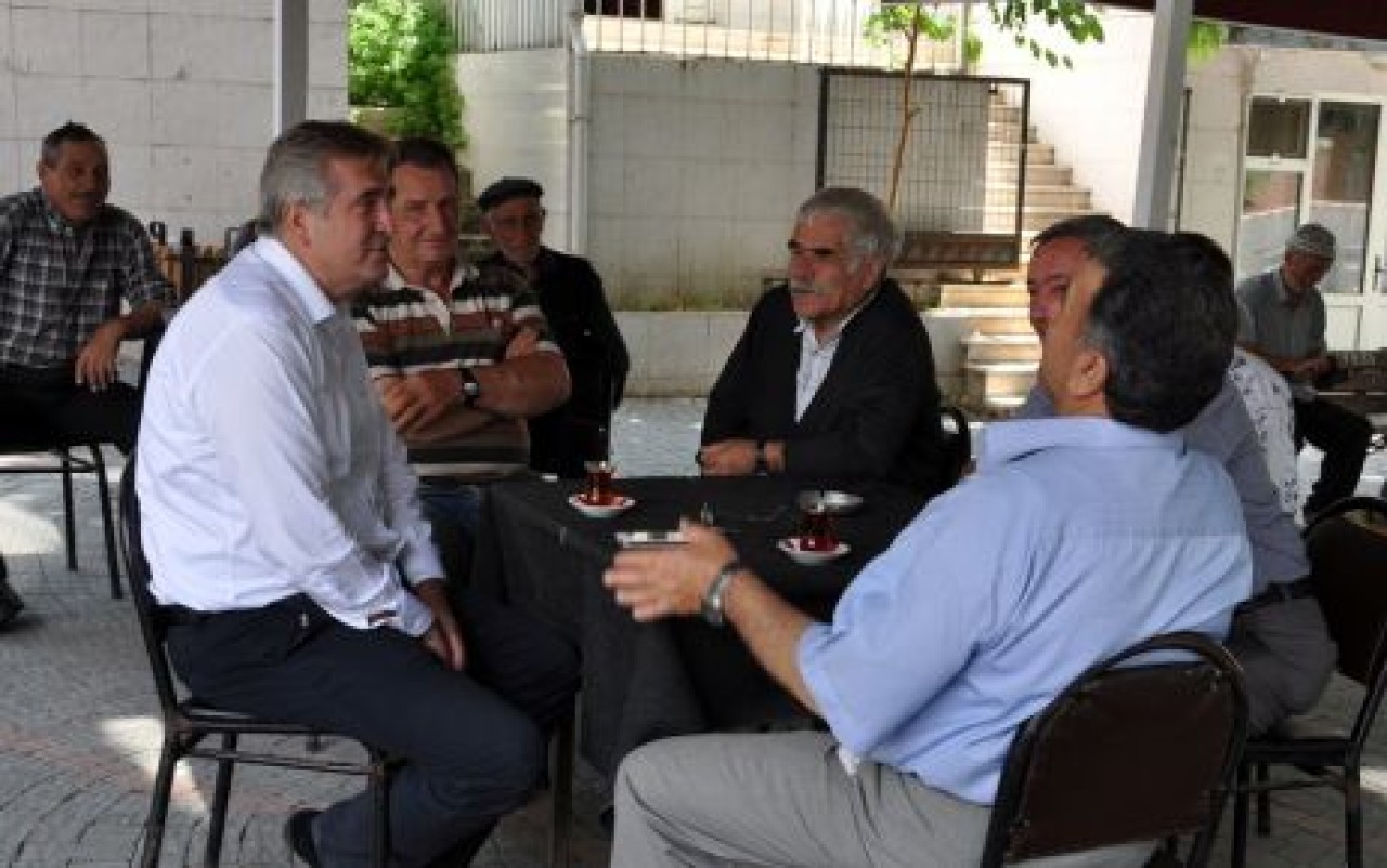 Kara mahalleleri denetledi