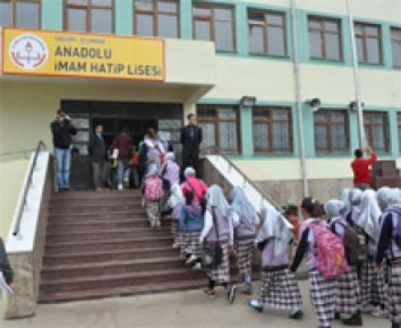 Okulda harem selamlık dönemi