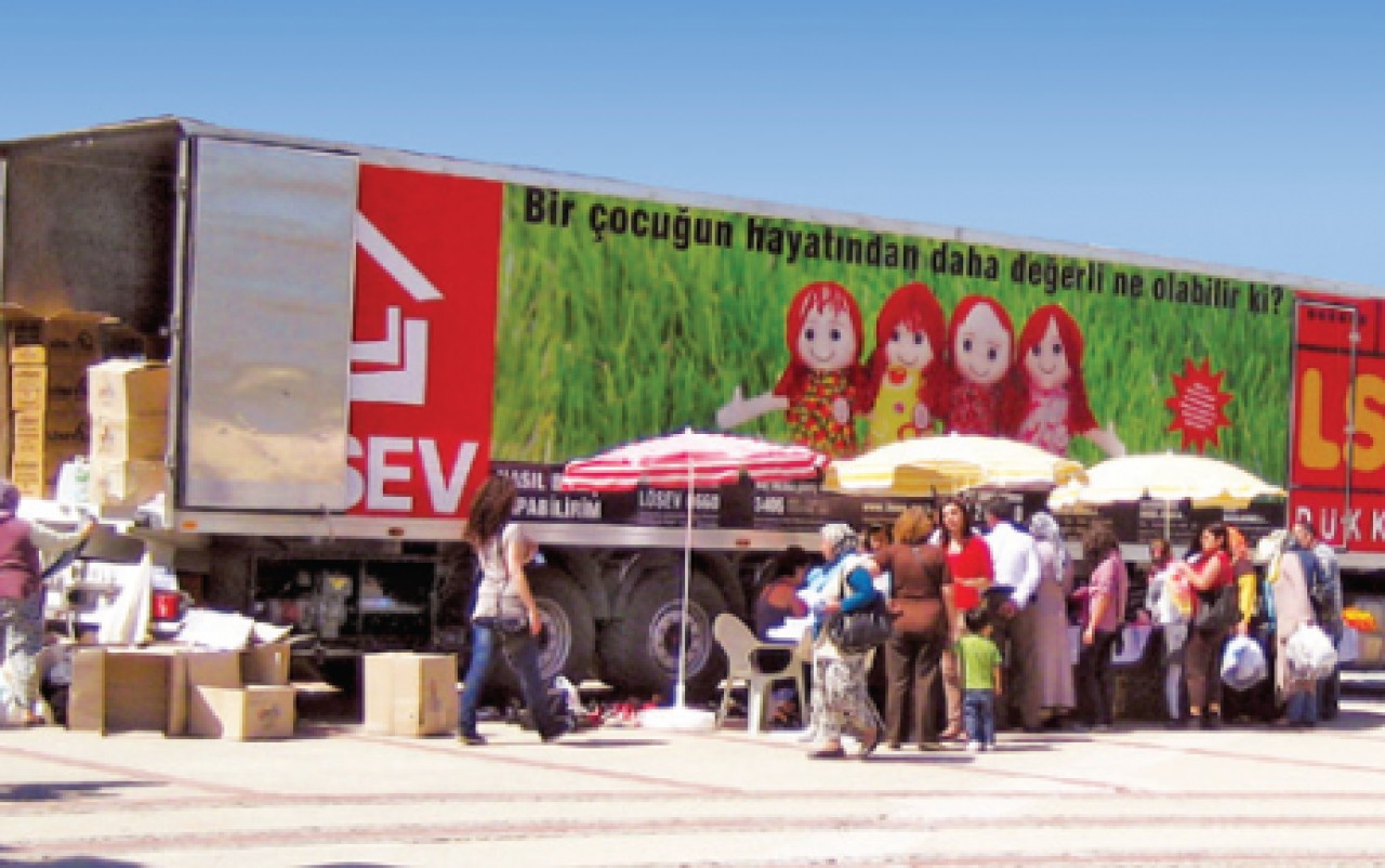 Lösev İyilikler Tırı Beylikdüzü'nde