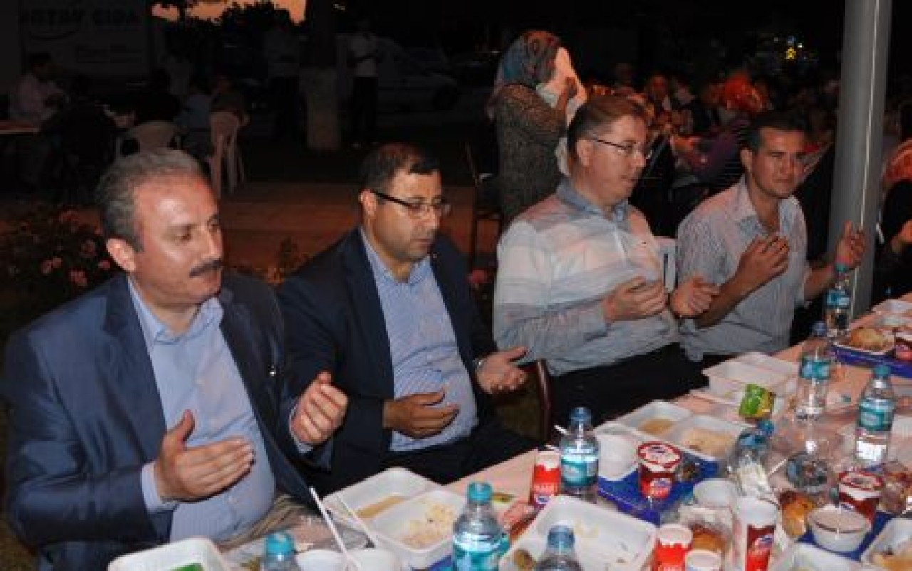 Mustafa Şentop Çanta İftarına Katıldı