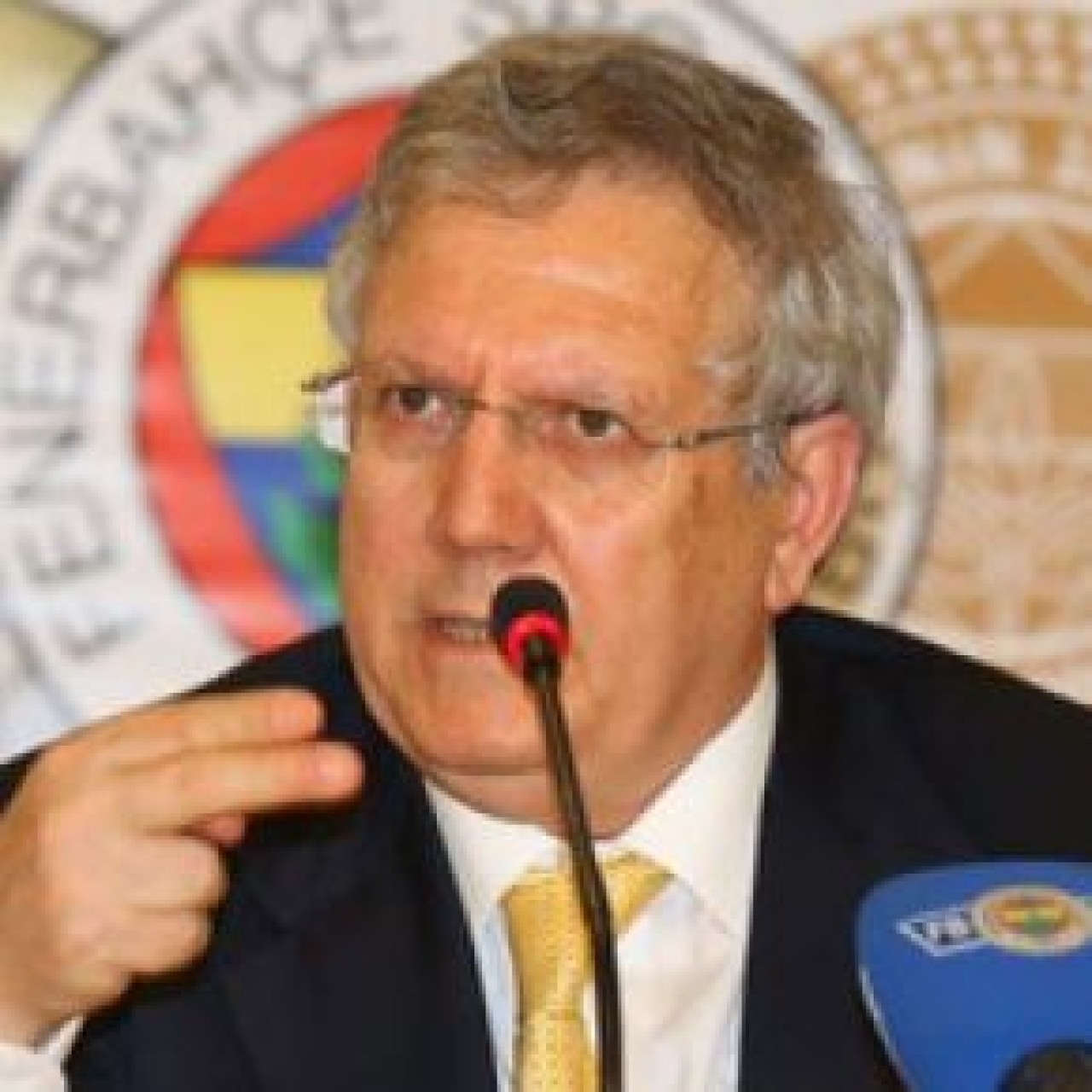 Aziz Yıldırım'dan şok karar!