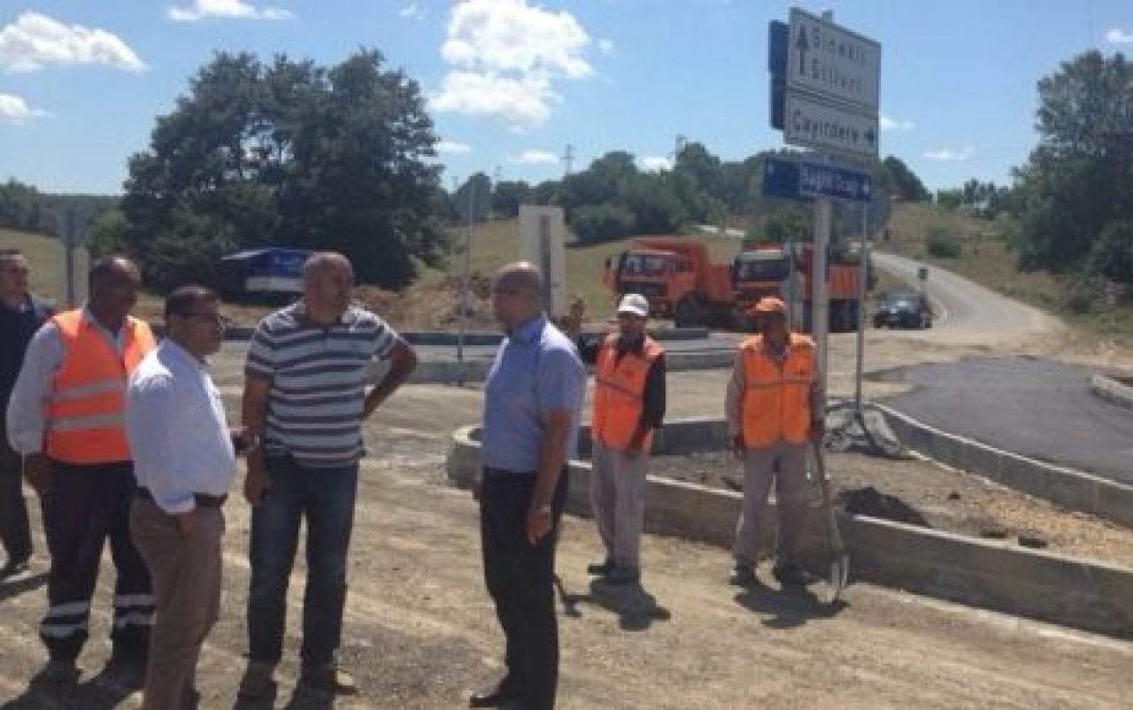 Karakaş’ın köy ve mahalle ziyaretleri devam ediyor