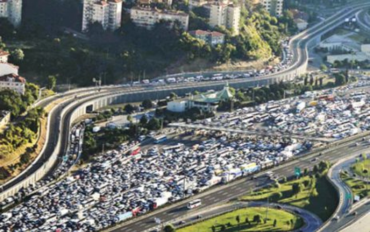 İstanbul trafiğine derin çözüm