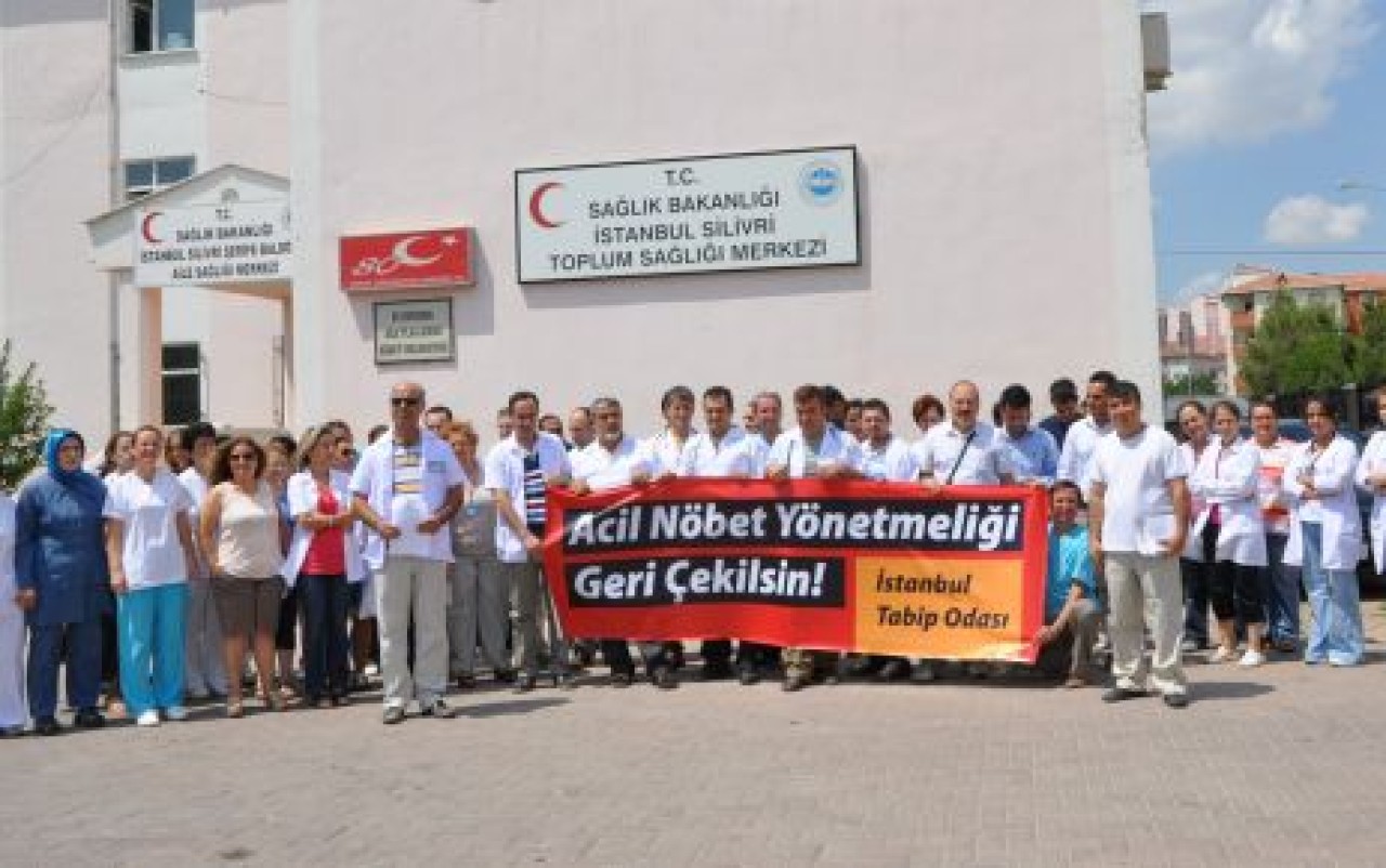 AİLE HEKİMLERİ ACİL NÖBETİNE KARŞI