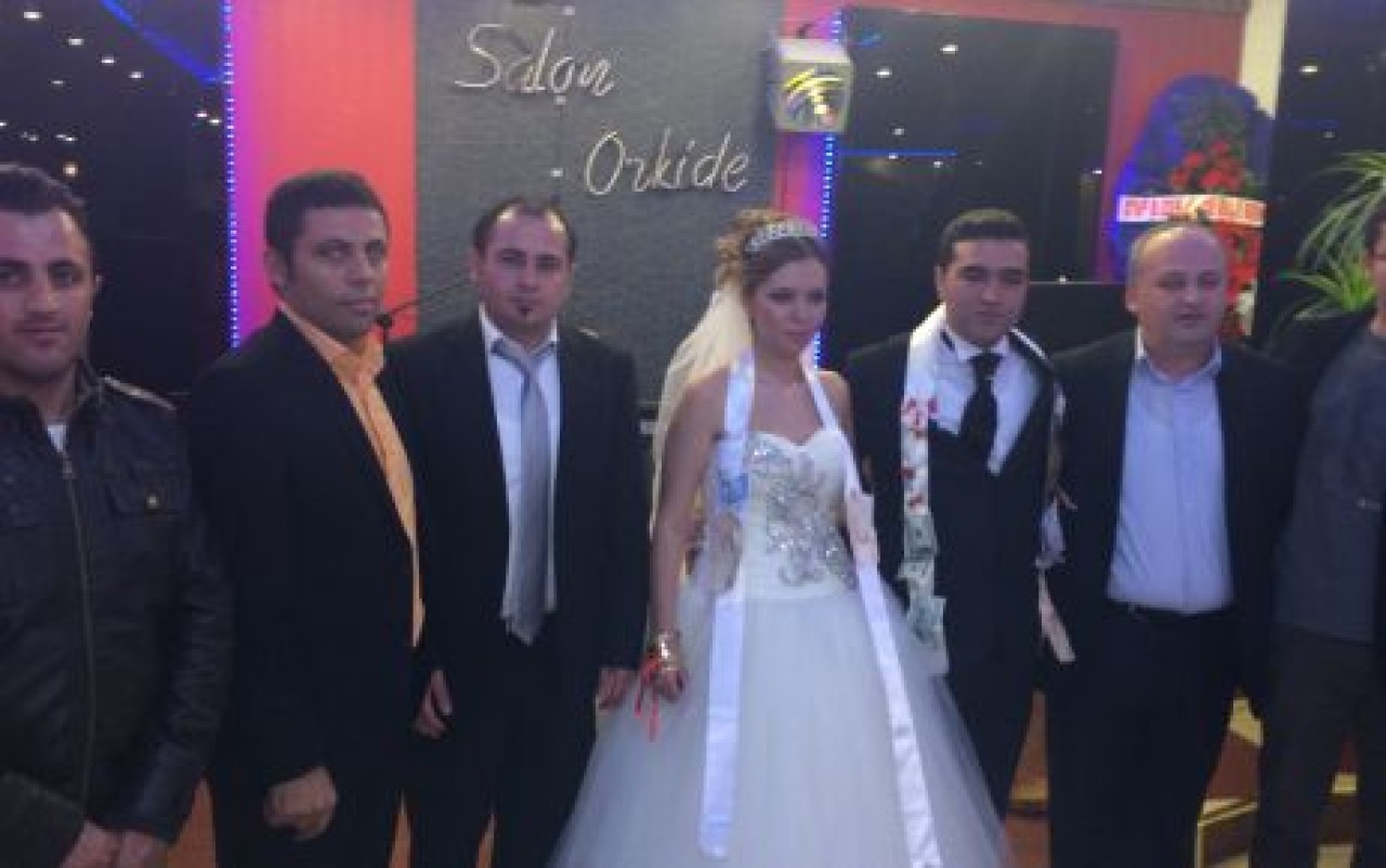 Özdemir ve Demirtaş ailelerinin mutlu günü