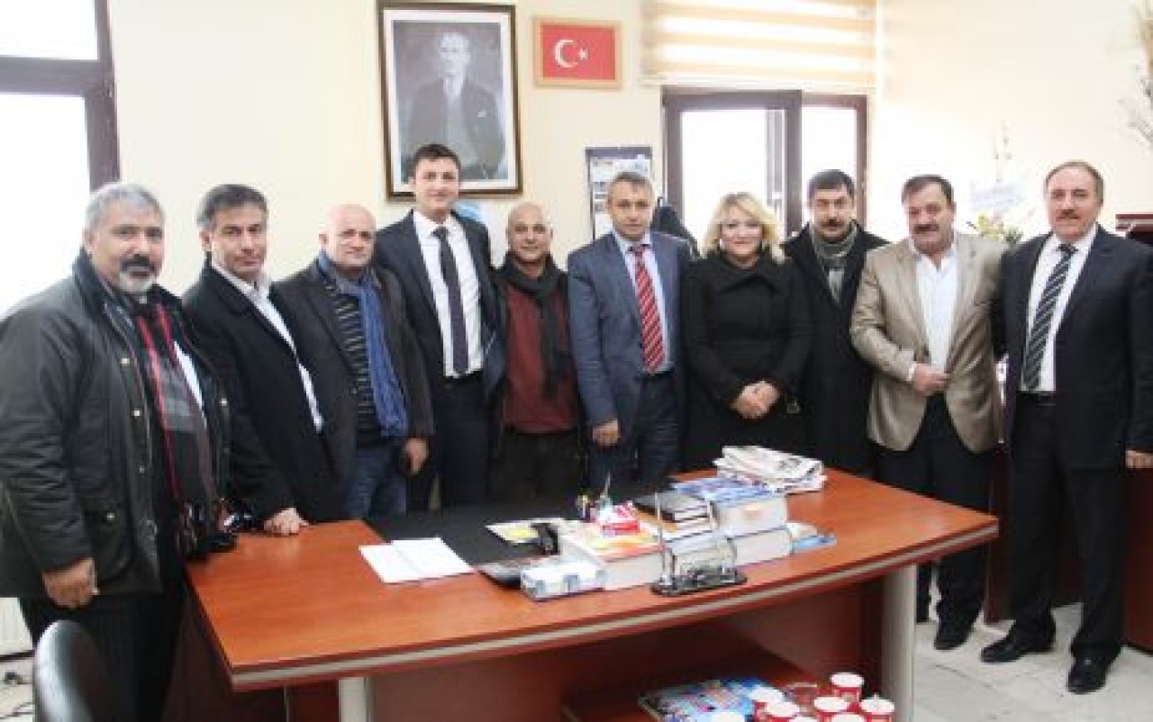 İlk tebrik Ardahan Kültür Evin’den