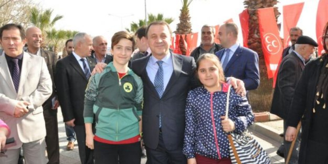 Işıklar ekibiyle sahili dolaştı