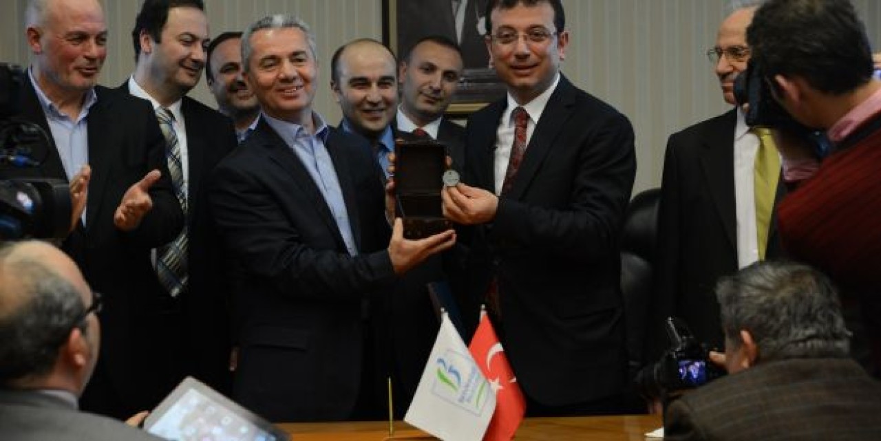 Ekrem İmamoğlu görevi devraldı