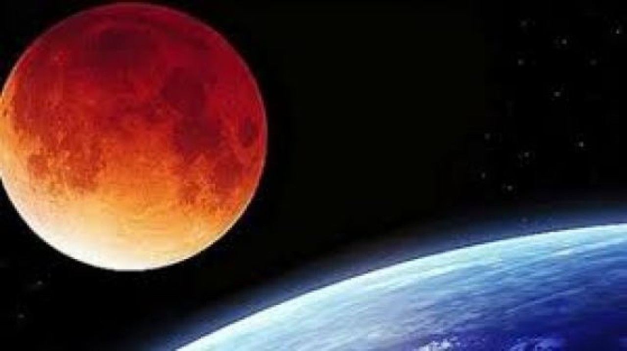 Kanlı Ay Tutulması başladı