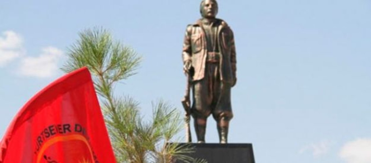 Diyarbakır'da Mahsum Korkmaz'ın Heykeli Dikildi