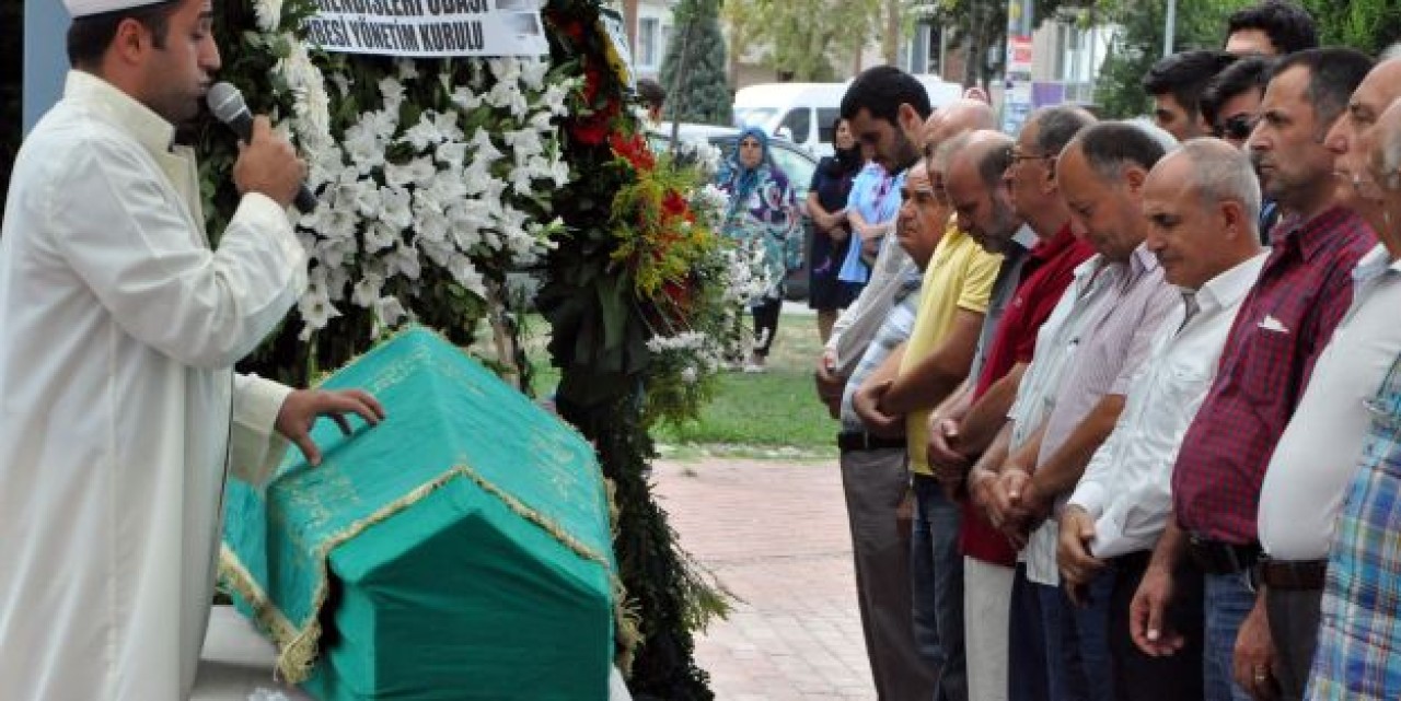 Süleyman Saral, son yolculuğuna uğurlandı