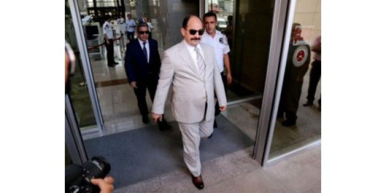 Zekeriya Öz Bahçelievler lojmanını boşalttı