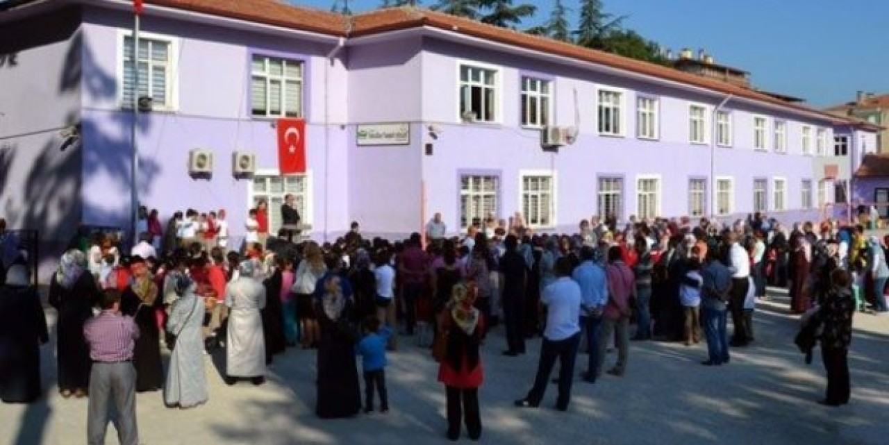 Türban resmen serbest