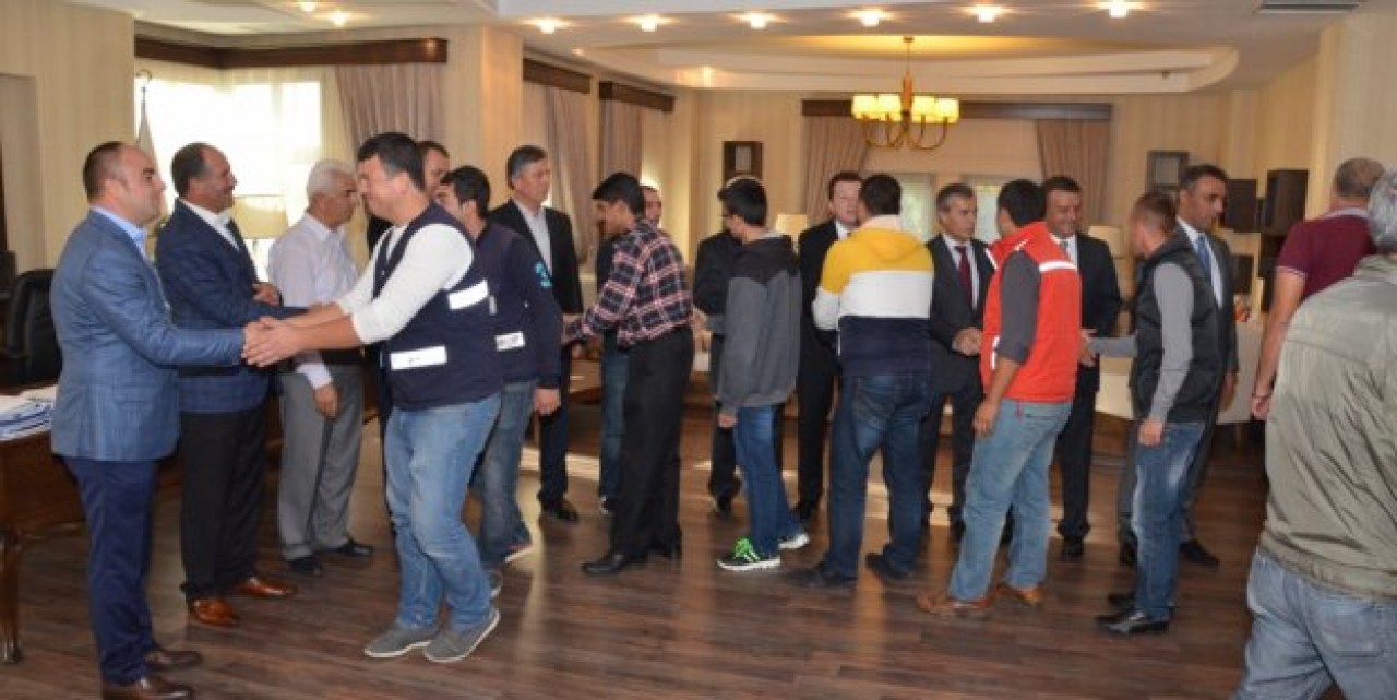 IŞIKLAR PERSONELİNİN BAYRAMINI KUTLADI