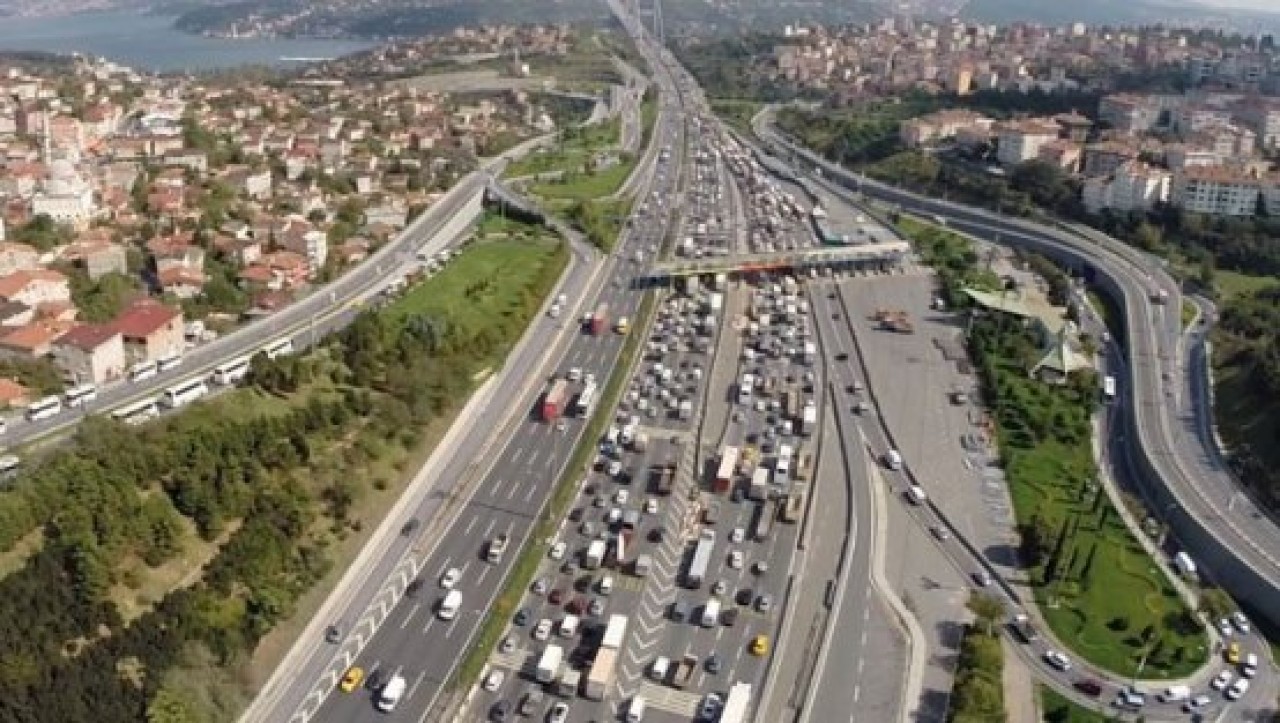İstanbul'da bayram trafiği başladı
