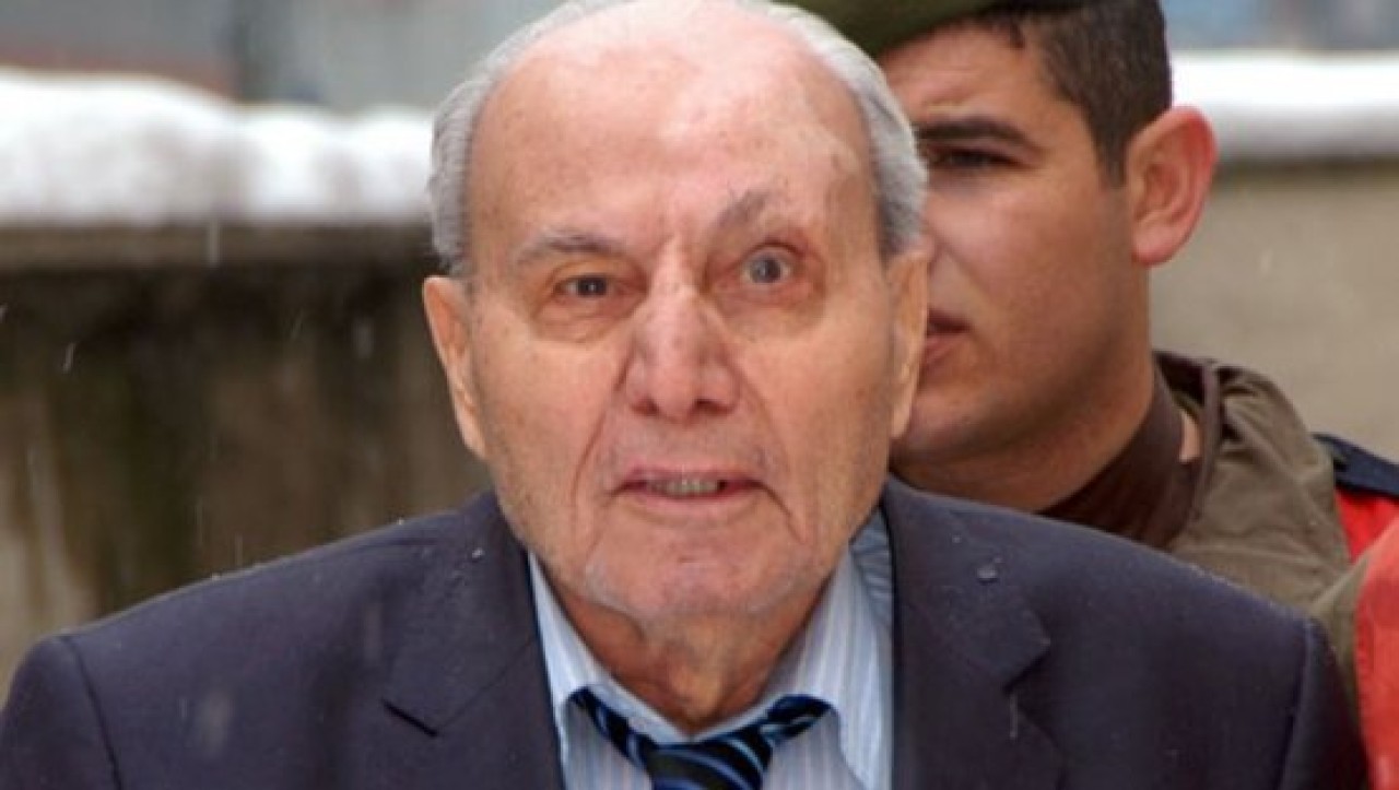 Hüseyin Üzmez yaşamını yitirdi