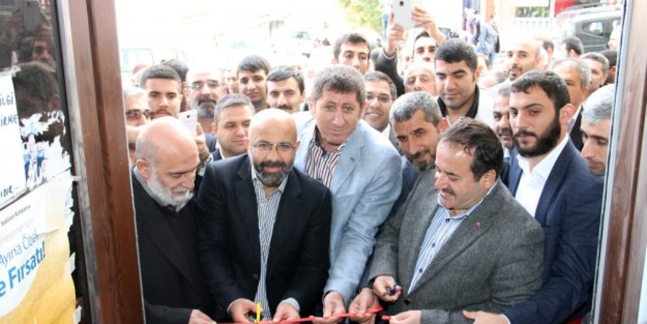 SEMERKAND VAKFI YENİ HİZMET BİNASI AÇILDI