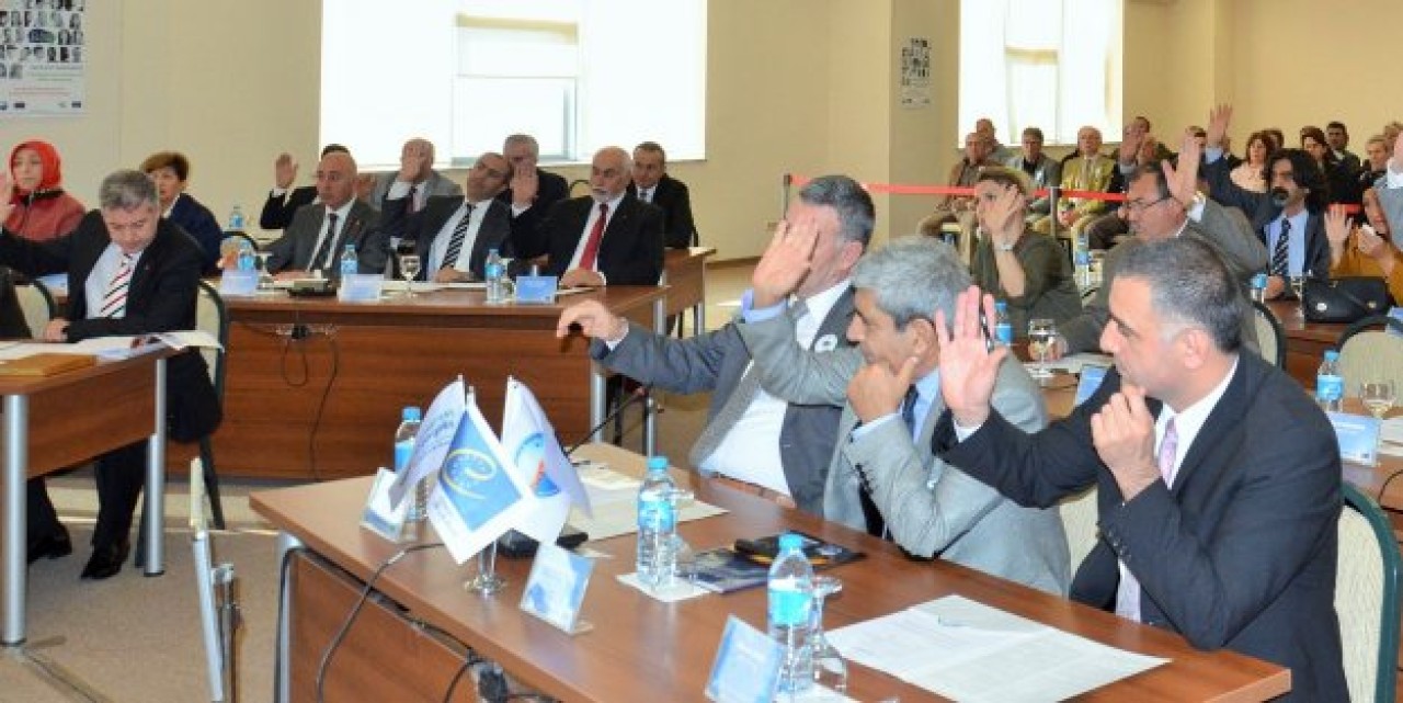 Teşekkür için toplandık!