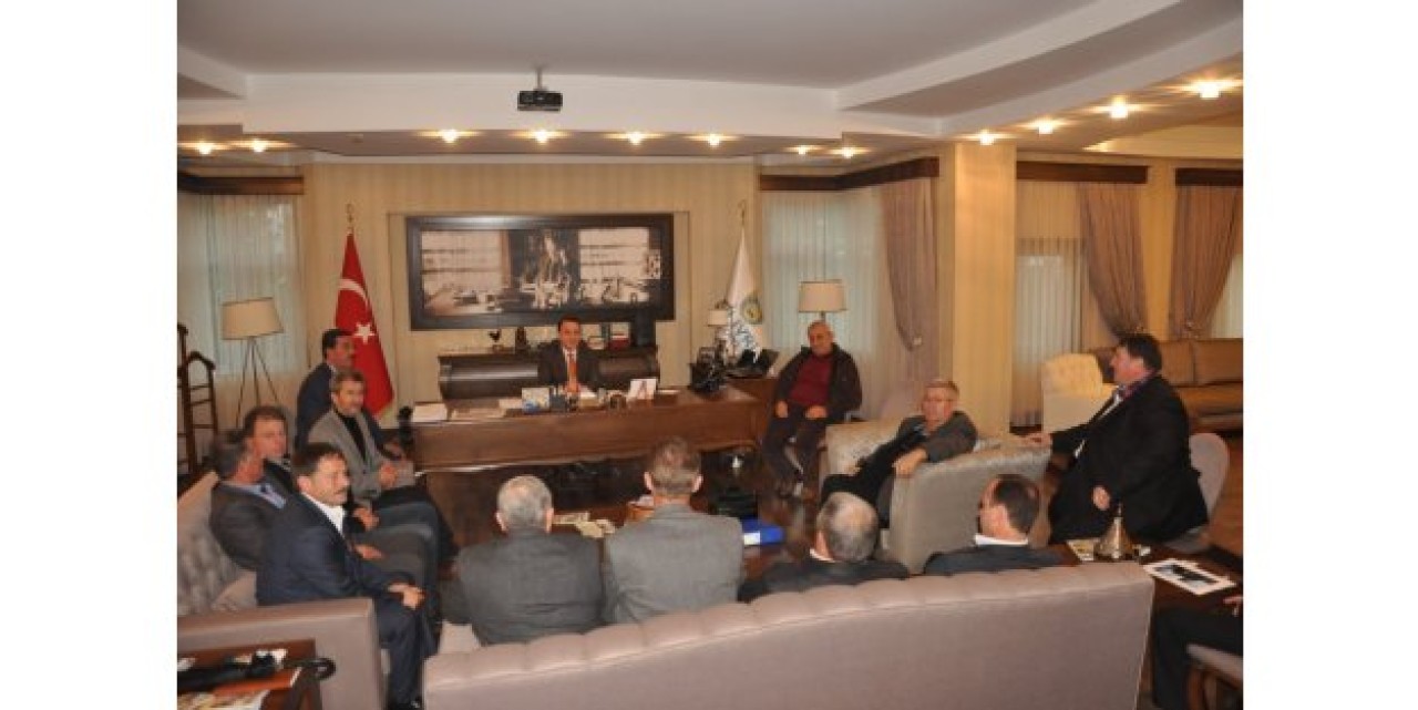 IŞIKLAR MUHTARLARI DİNLEDİ