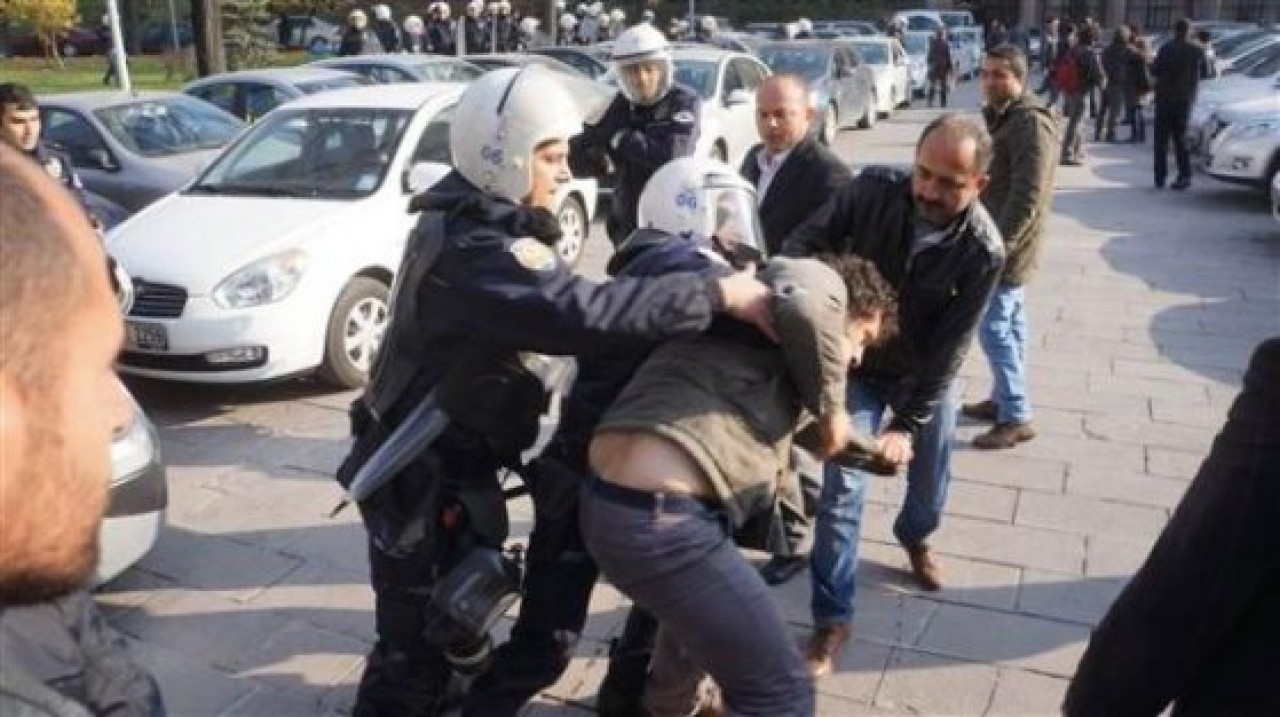 Ankara Üniversitesi Karıştı, Eğitime 3 Gün Ara