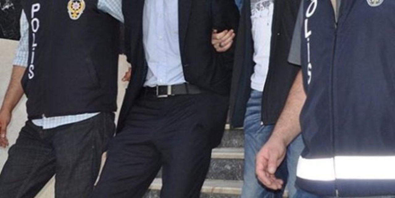 ATM Dolandırıcıları, Avını Beklerken Yakalandı