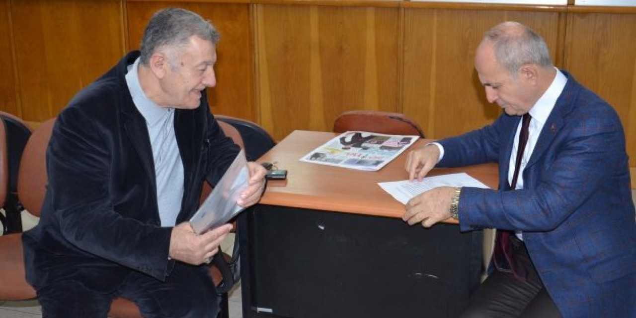 Akgün, vatandaşla yüz yüze iletişim kuruyor