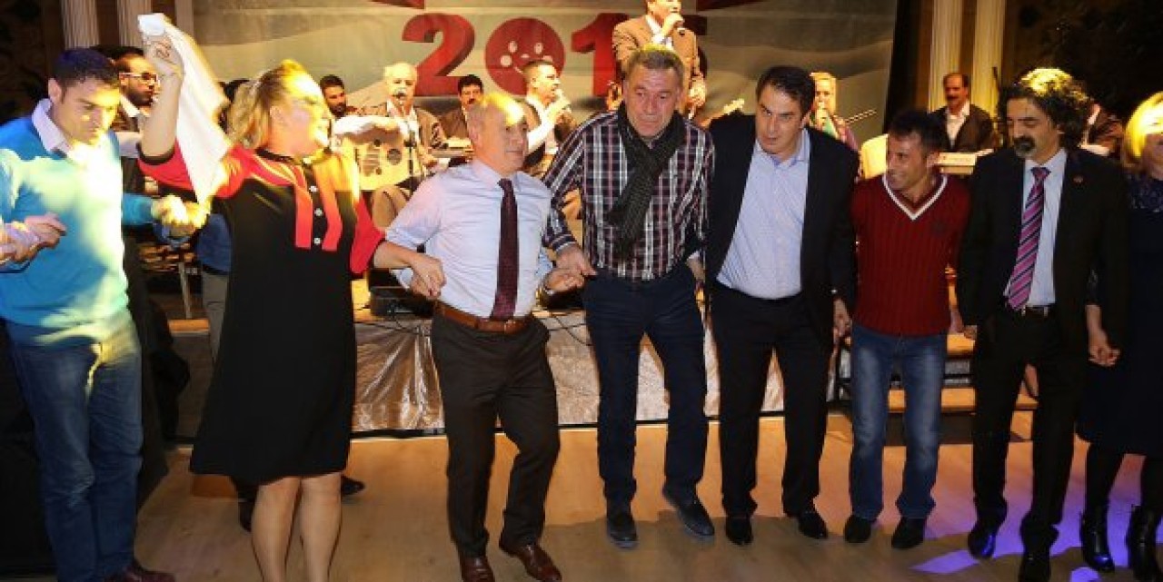 Akgün: Yapılamayanları başaran bir ekibiz