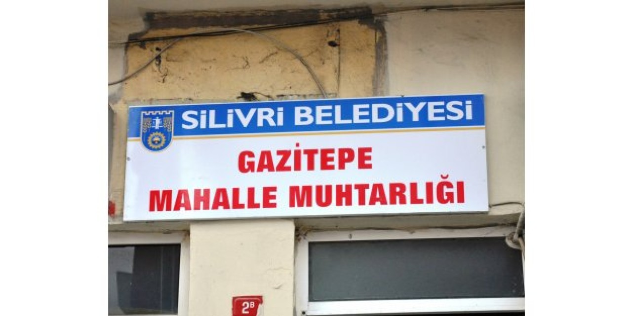 KOÇ TEPKİ GÖSTERDİ,  TABELACI SUÇU ÜSTLENDİ!