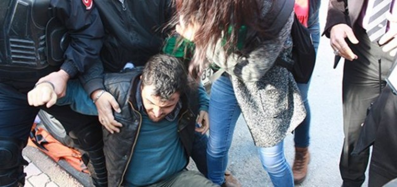 Davutoğlu protestosu…20 gözaltı