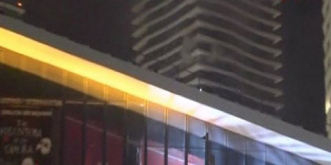 Zorlu Center'da yangın: 1 ölü 6 yaralı