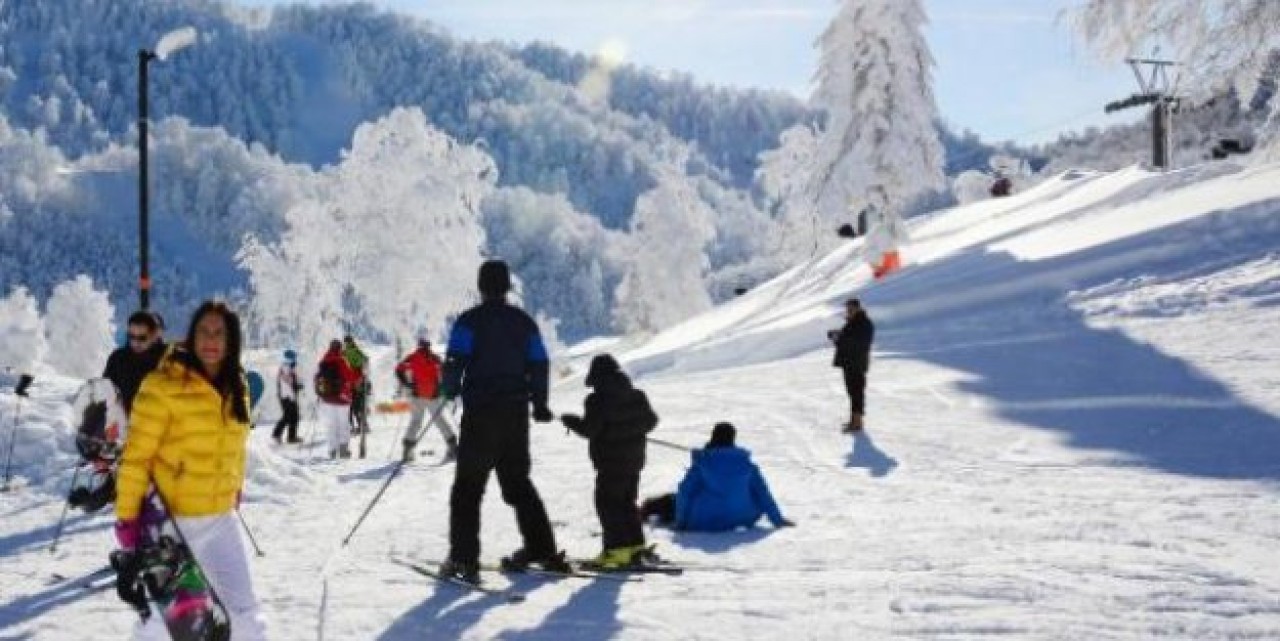 Kartepe'de kayak meraklılarını bekliyor