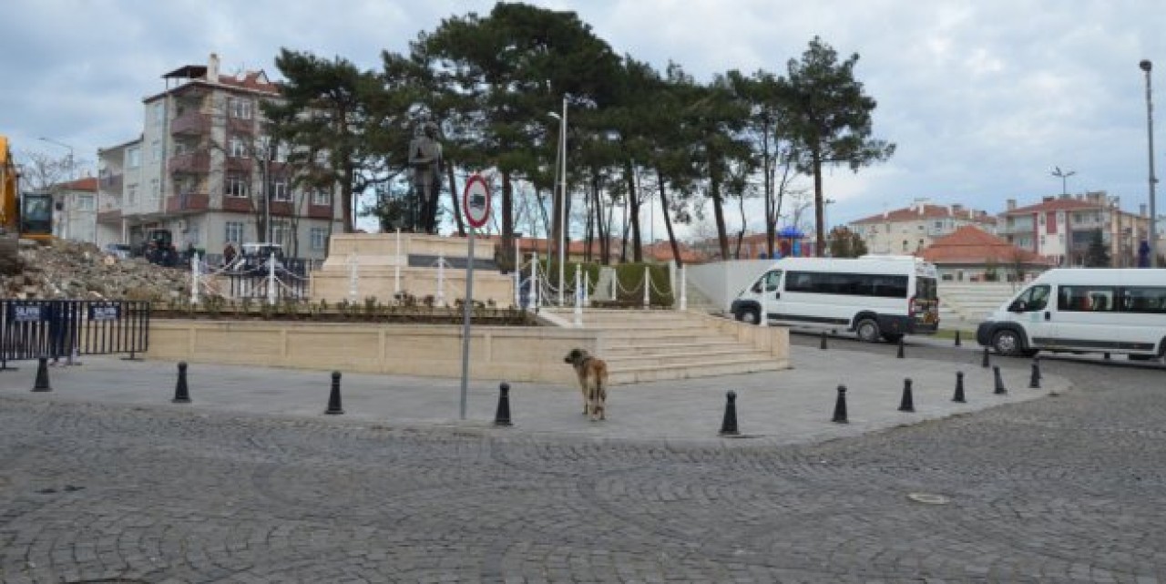 SELİMPAŞA MEYDANI BÜYÜYOR