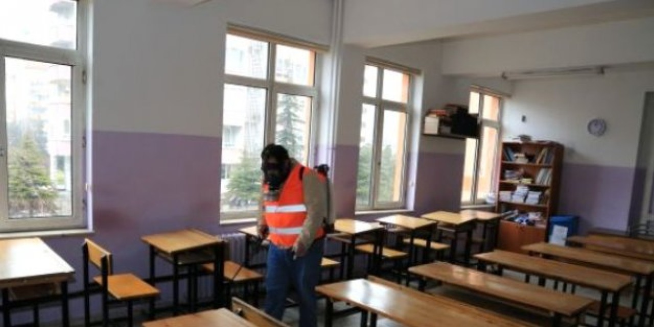 Beylikdüzü'nde Okullar İlaçlanıyor