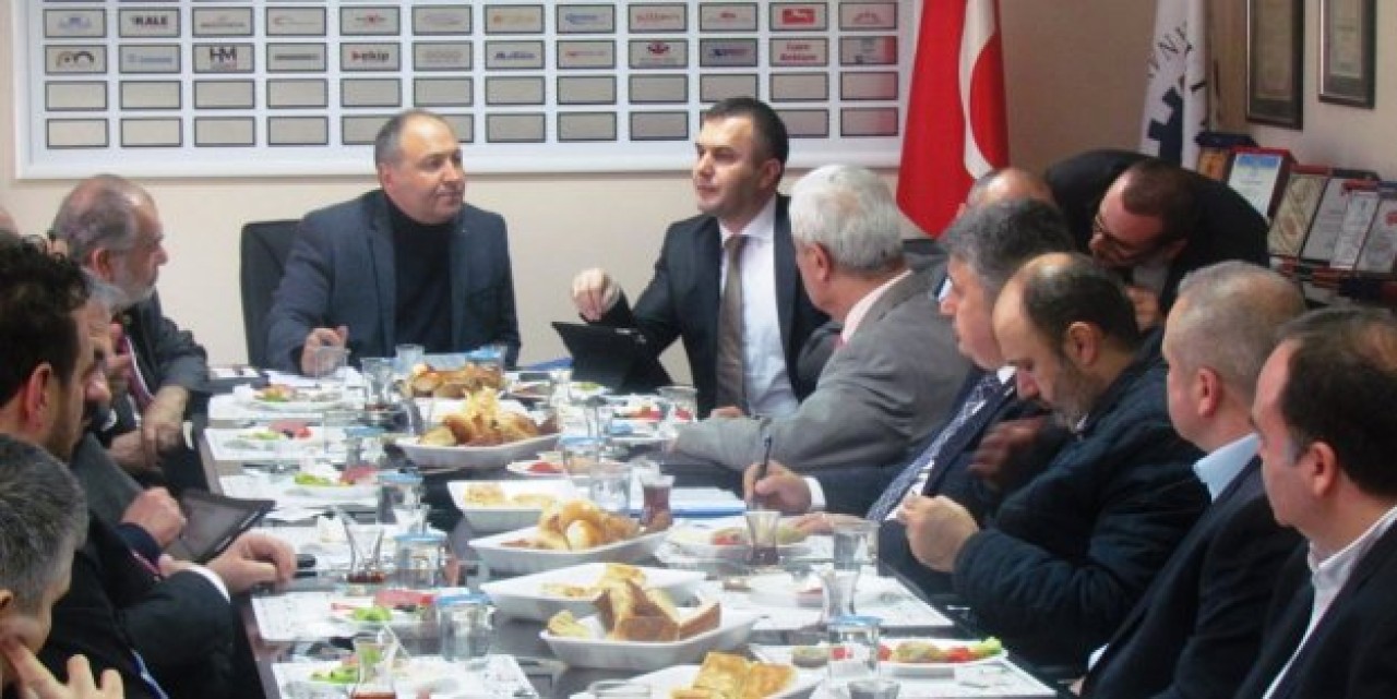 ELEKTRİK SORUNU MASAYA YATIRLDI!