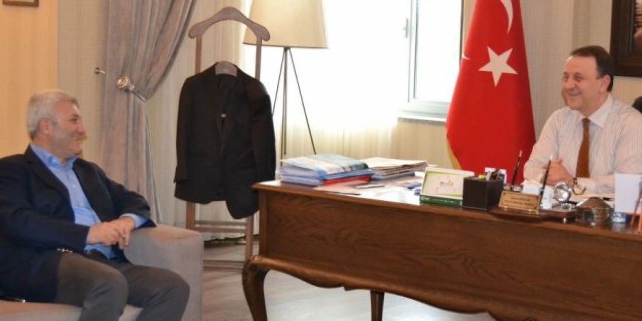 TUNCAY ÖZKAN’DAN IŞIKLAR’A ZİYARET