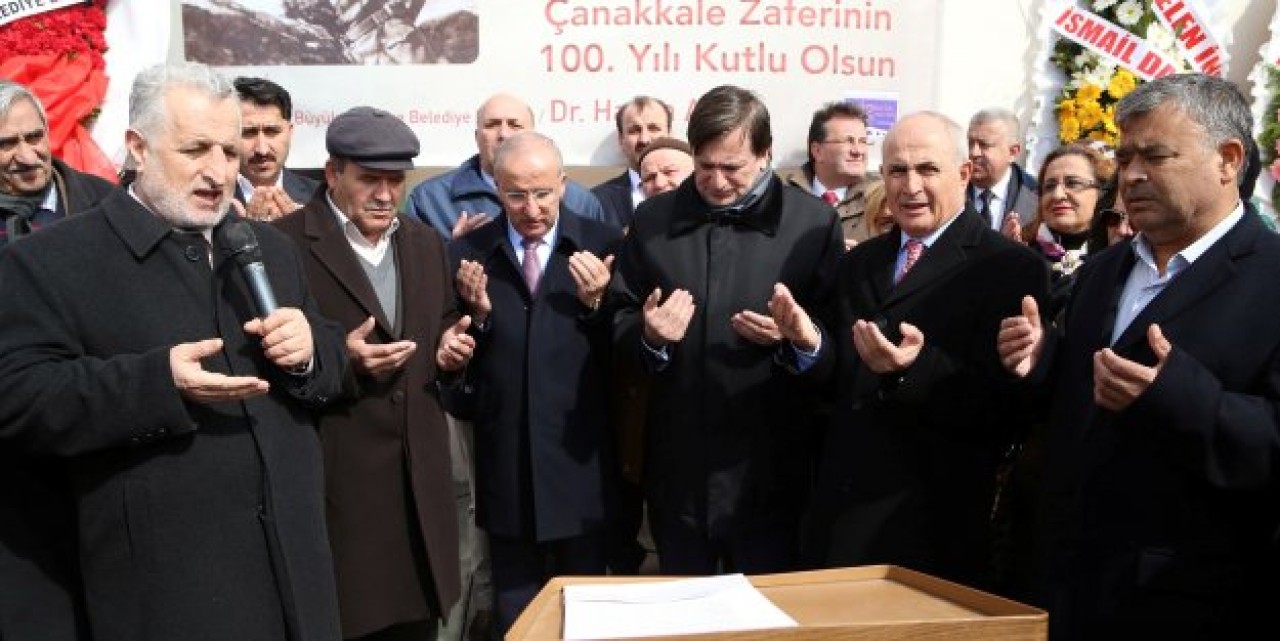 Seyit Onbaşı Camiinde ilk namazı torunları kıldı