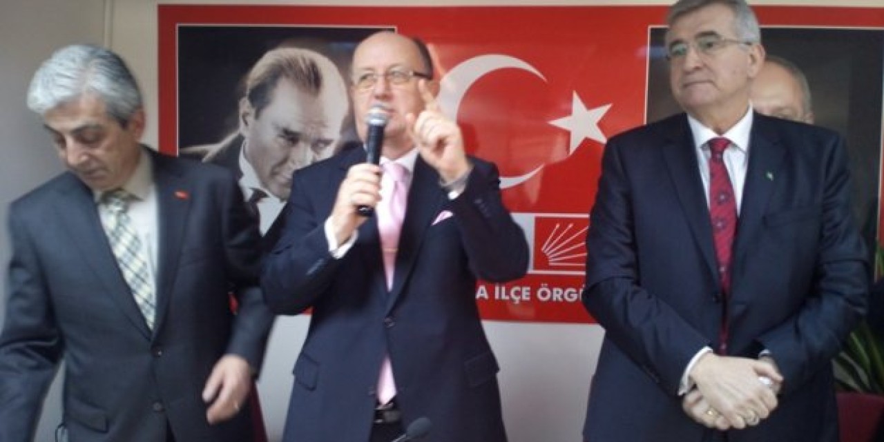 Özür diledi salon yıkıldı!