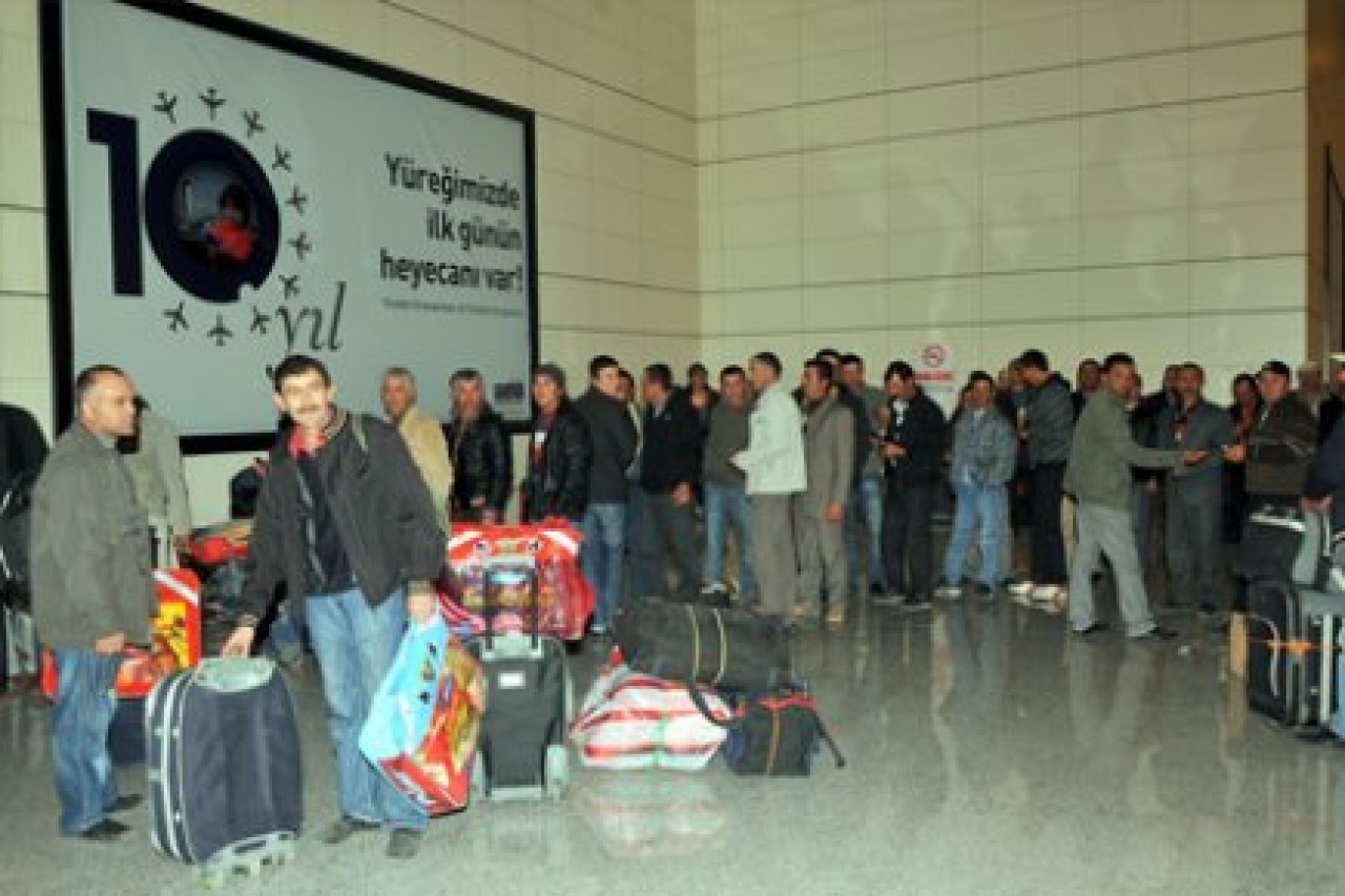 Libya'dan kaç kişi getirildi?