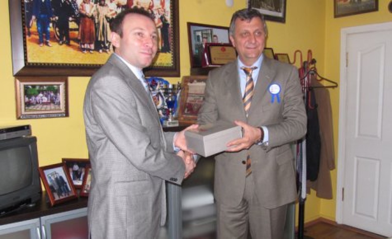 Vergisini düzenli ödeyen esnafa ödül!