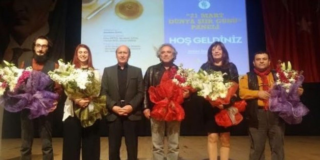 Dünya Şiir Gününde panel