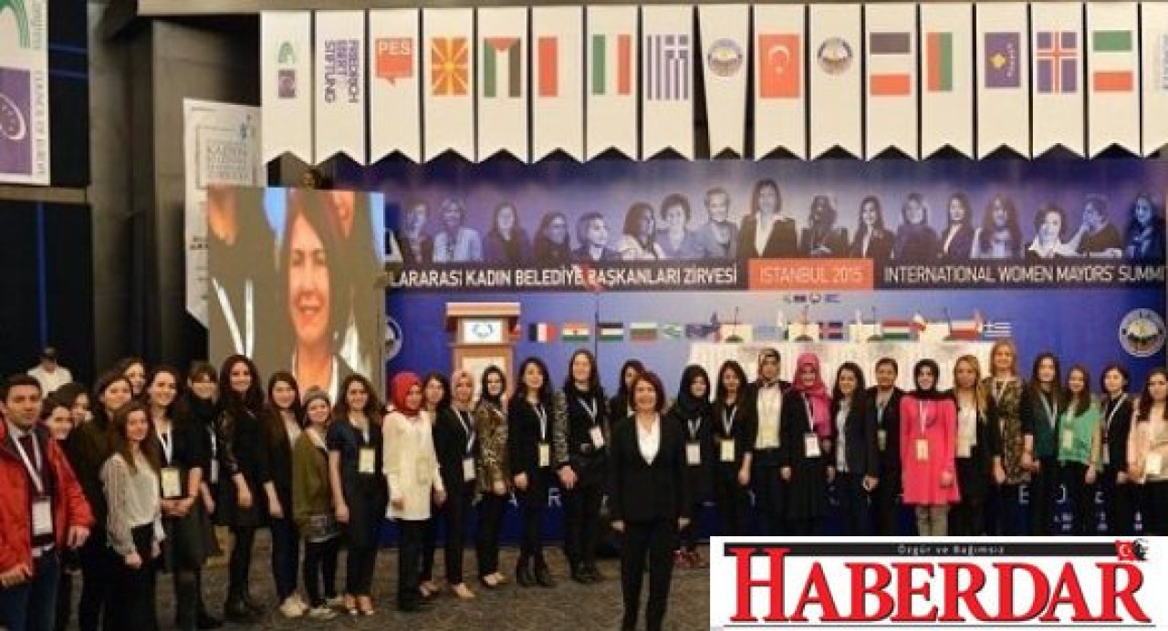 Demokratik haklarımızı Atatürke borçluyuz